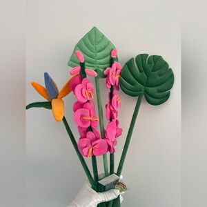 CJ Hendry plush flowers set of 5 limited tropical paradise drop